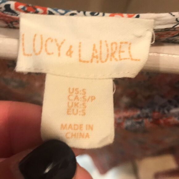 (5/$25) Lucy & Laurel 3/4 length sleeve top - Picture 4 of 4